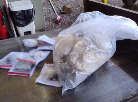 PolÃ­cia Civil faz incineraÃ§Ã£o de drogas apreendidas em FlÃ³rida Paulista