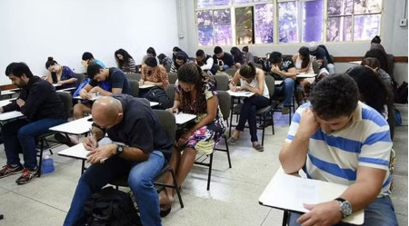 Concurso Unificado: governo divulga novas regras com proibiÃ§Ã£o para candidatos saÃ­rem com provas e coleta de digitais