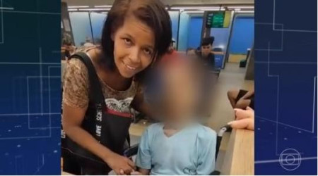 Mulher leva cadÃ¡ver em cadeira de rodas para tentar receber um emprÃ©stimo de R$ 17 mil