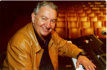 CaÃ§ulinha, mÃºsico do DomingÃ£o do FaustÃ£o, morre aos 86 anos 