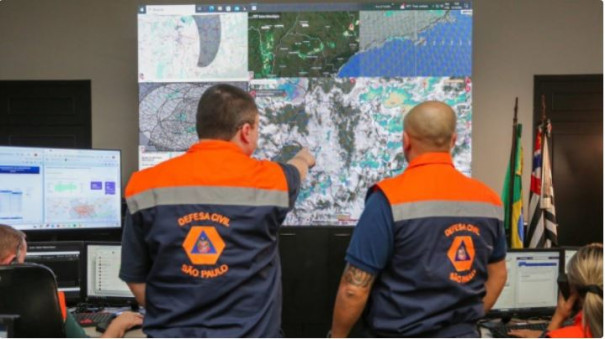 Defesa Civil de SP alerta para fortes chuvas em todo estado