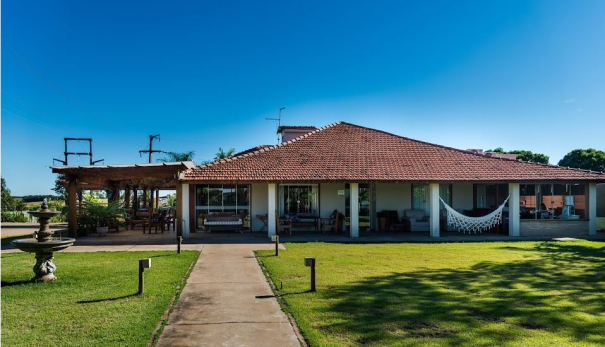 Villa Anna: Um refúgio de cuidado e conforto para idosos da região