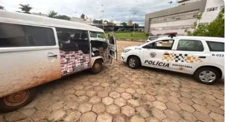 Motorista Ã© preso com 22,5 mil maÃ§os de cigarro sem documentaÃ§Ã£o fiscal em Pirapozinho