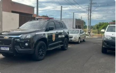 OperaÃ§Ã£o policial investiga ponto de venda de drogas e prende dois homens, em Rancharia