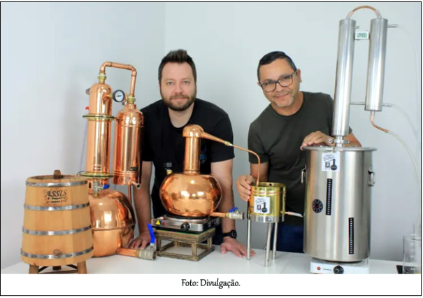 Empreendedor de Adamantina lança primeira cachaça do mundo criada por inteligência artificial