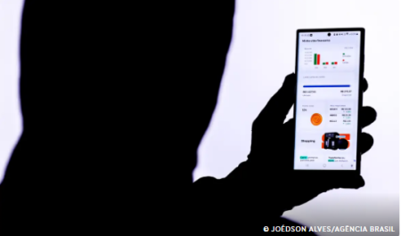 Especialistas apoiam proibiÃ§Ã£o de celular em sala de aula
