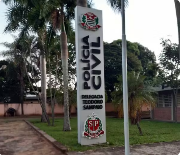 Adolescente de 15 anos tenta esfaquear a própria mãe e é apreendido pela polícia, em Teodoro Sampaio