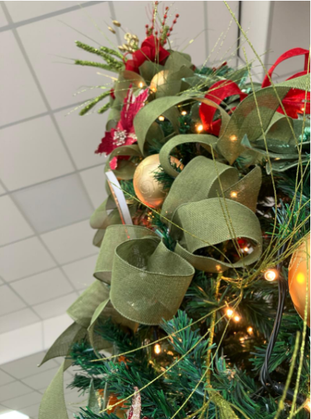 Enfeites de Natal em instalaÃ§Ãµes elÃ©tricas exigem cuidados para evitar curtos e incÃªndios