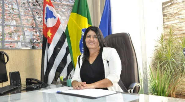Vera Morena e Adelino Alves são notificados pela CEI para apresentar defesa