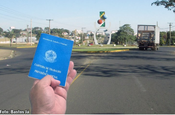 CAGED: Bastos encerrou 2023 com saldo positivo na criação de empregos formais