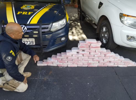 PRF apreende carga de cocaÃ­na avaliada em R$ 11 milhÃµes na BR-153 em MarÃ­lia