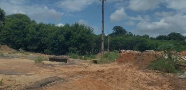 Você Repórter: Moradora de Osvaldo Cruz reclama sobre condições de rua em OC