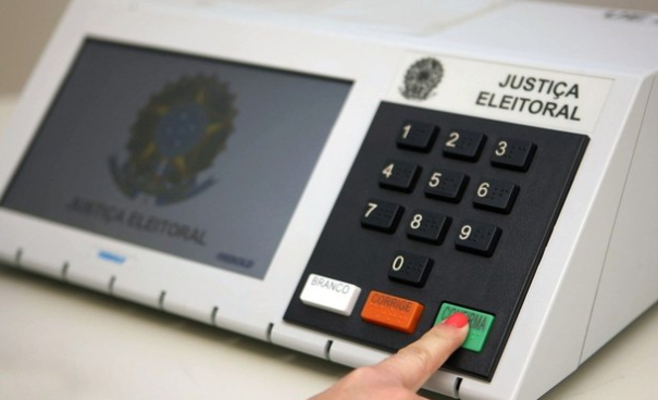 Eleições 2024: campanha terá regras para Inteligência Artificial e não poderá usar deepfakes; veja o que foi aprovado pelo TSE