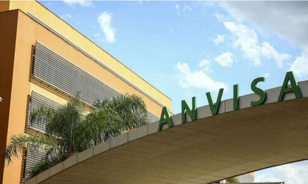 Anvisa proíbe peeling de fenol após morte em SP e abre investigação sobre potenciais danos da substância