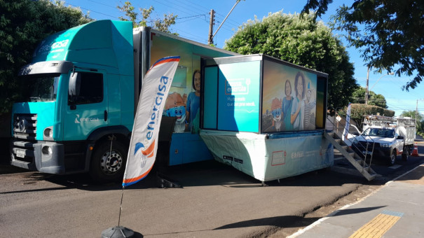 Inúbia Paulista recebe a unidade móvel do projeto Nossa Energia