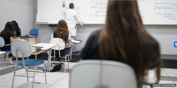 Senado aprova reformulação do ensino médio 