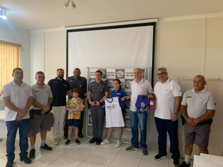 ComeÃ§ou mais uma turma da Escolinha de Ciclismo Rotary Clube Osvaldo Cruz CalifÃ³rnia e PolÃ­cia Militar