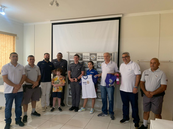 Começou mais uma turma da Escolinha de Ciclismo Rotary Clube Osvaldo Cruz Califórnia e Polícia Militar