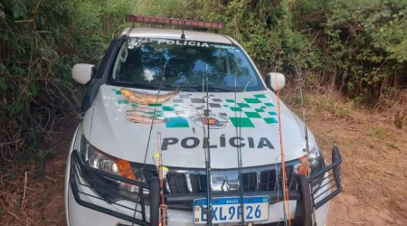 Sete homens sÃ£o flagrados pescando em local proibido, em Adamantina