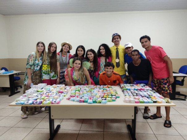 Alunos da Etec Amim Jundi de Osvaldo Cruz realizam primeiro trote solidário de 2024