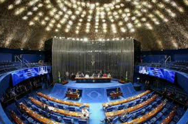 Um ano após o previsto, Senado pode votar nesta semana o projeto que regulamenta o uso da inteligência artificial