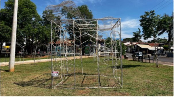 Em Adamantina, menino de 6 anos leva choque elétrico em decoração de natal no Parque dos Pioneiros