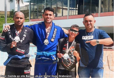 Atletas de Bastos faturam medalhas de ouro no Open Prudente de Jiu Jitsu