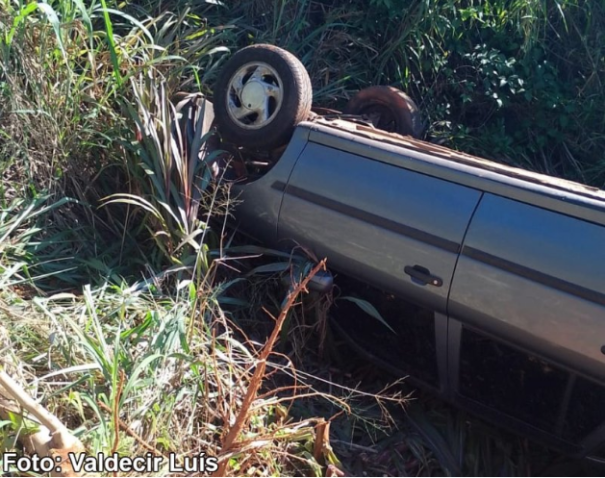 Acidente fere uma pessoa na vicinal que liga Iacri a Rinópolis