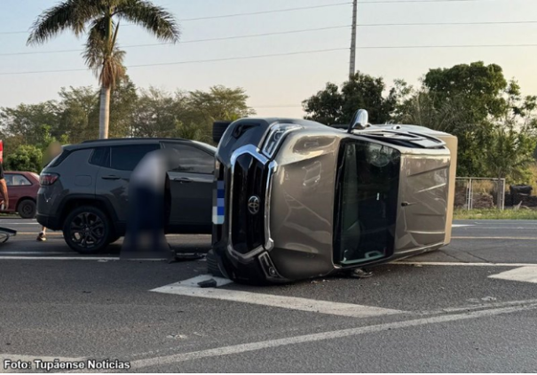 Motorista fica ferido em acidente em trevo de Tupã, na SP-294
