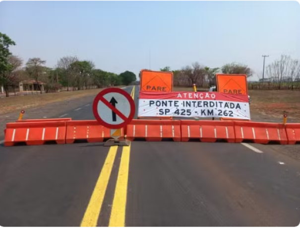 Rodovia Assis Chateaubriand é interditada em Barbosa para obras na ponte sobre o Rio Tietê