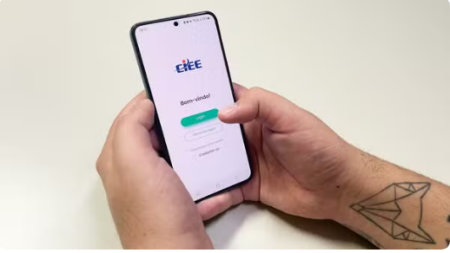 Com bolsa-auxÃ­lio de atÃ© R$ 1,3 mil, vagas de estÃ¡gio oferecem oportunidades a estudantes do Oeste Paulista