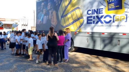MariÃ¡polis e FlÃ³rida Paulista recebem nesta semana cinema mÃ³vel gratuito