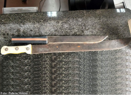 Facas sÃ£o apreendidas em chÃ¡cara as margens da rodovia SP-294, em Iacri (SP)