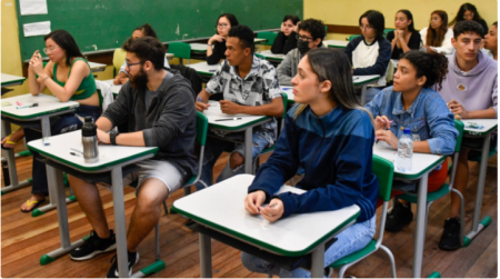 EducaÃ§Ã£o SP divulga edital do programa que vai levar alunos da rede estadual para o exterior