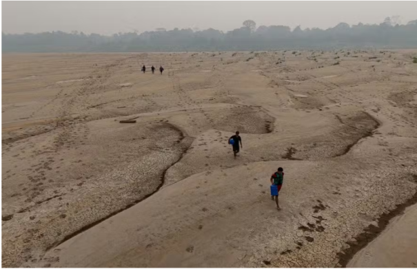 Maior seca da história é a mais intensa já registrada em partes da Amazônia e levou a pico de 14 anos nas queimadas