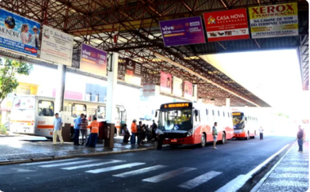 Idosa perde mais de R$8 mil em roubo no terminal urbano de MarÃ­lia