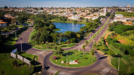 JustiÃ§a Eleitoral determina apreensÃ£o de material de campanha de prÃ©-candidato Ã  prefeitura de Ourinhos 