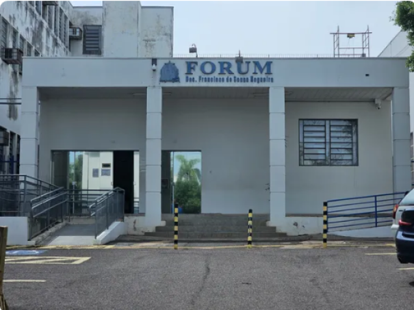 Concursos públicos e processos seletivos oferecem chances para profissionais no Oeste Paulista com remuneração de até R$ 6 mil