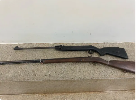 Espingarda de pressÃ£o e carabina de retrocarga sÃ£o encontradas em residÃªncia e homem Ã© preso em Euclides da Cunha Paulista