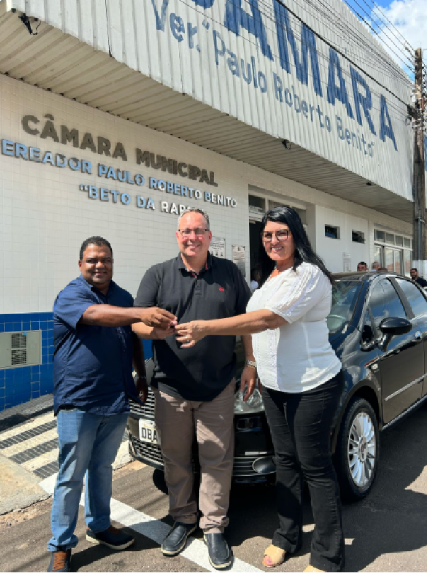 Prefeitura de Osvaldo Cruz recebe doação de automóveis da Câmara Municipal