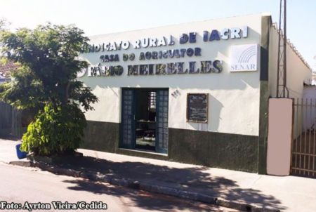 Curso gratuito de ManutenÃ§Ã£o e OperaÃ§Ã£o de Tratores do Sindicato Rural de Iacri serÃ¡ ministrado nesta semana