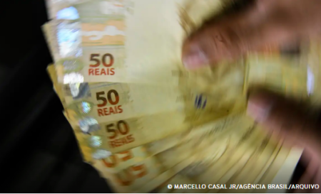 Mais de 48 mil pessoas contratam R$ 340,3 mi em consignado para CLT
