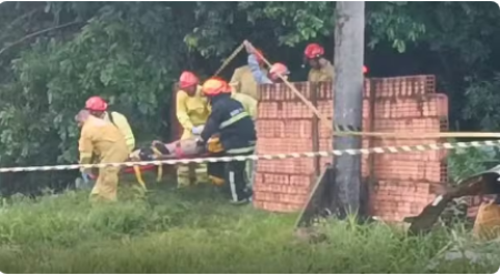 Jovem morre apÃ³s Ã¡rvore cair em casa de madeira e estrutura desabar durante temporal em IepÃª