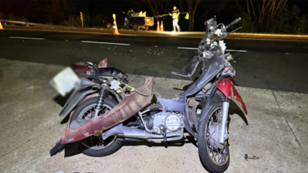 Motociclista fica ferida após colisão na SP-294 em Adamantina