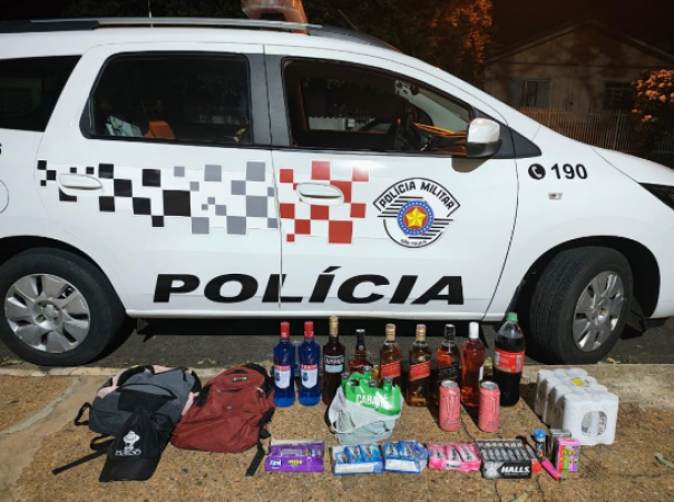 FLÓRIDA: Polícia Militar identifica furto em conveniência antes mesmo de o proprietário perceber