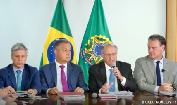 Governo zera tarifa de importação de 9 alimentos para reduzir preços