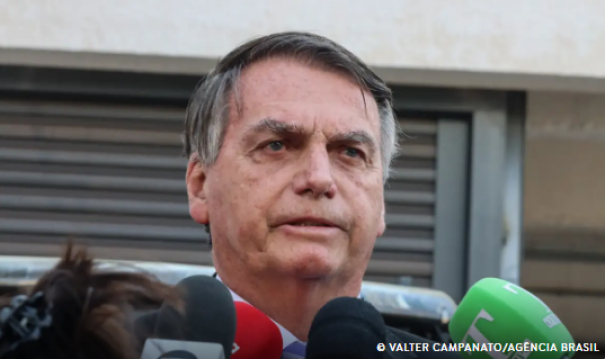Bolsonaro pede anulação da delação de Cid e afastamento de Moraes