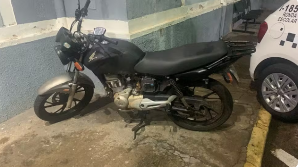 Ao se apresentar com nome do irmão, motociclista é preso por receptação em Pres. Prudente