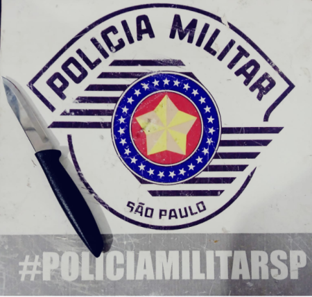 Arma branca Ã© encontrada na cintura de adolescente dentro de escola em SalmourÃ£o