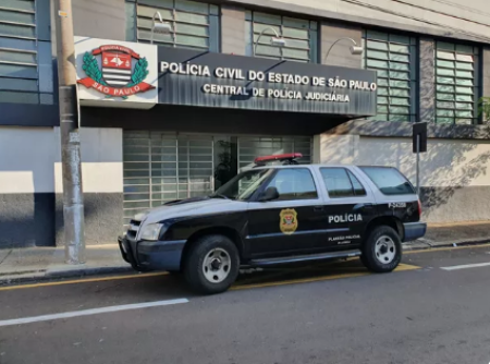 Adolescente Ã© flagrado com notas falsas em agÃªncia dos Correios no centro de MarÃ­lia